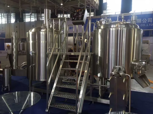 Sistema de controlo semi automático do equipamento da fabricação de cerveja da escala 7Bbl do SUS 304 grande