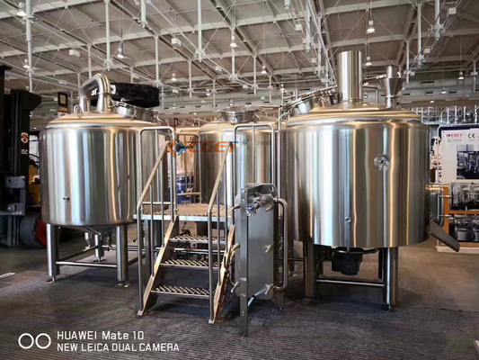 tanques de fermentação trifásicos da cervejaria do equipamento da fabricação de cerveja da grande escala 380V