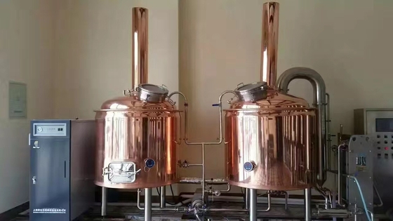 O PLC controla sistemas pequenos da fabricação de cerveja da casa da cerveja de cobre, mini equipamento da cervejaria da cerveja