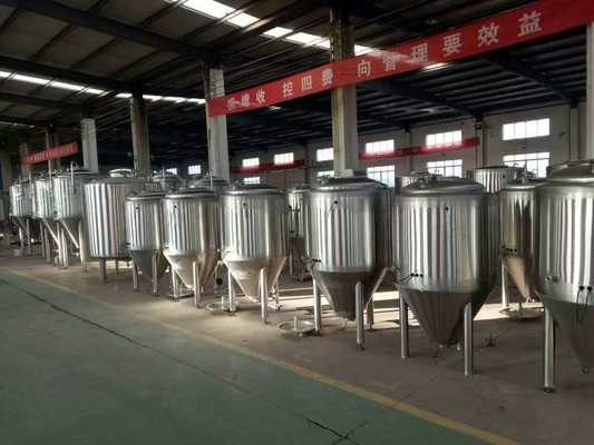 equipamento da fabricação de cerveja de cerveja do ofício de 3BBL 5BBL 7BBL com pés de apoio resistentes