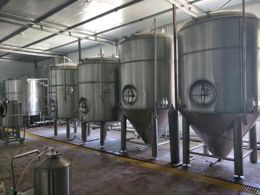 Tensão ajustável industrial do equipamento 3000l 5000l da fabricação de cerveja de cerveja da grande escala