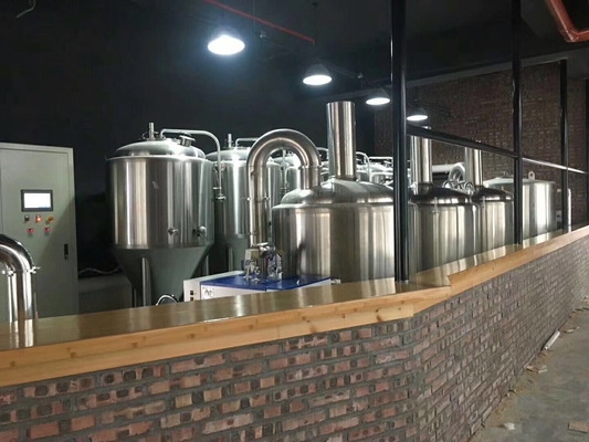 Fabricação de cerveja de poupança de energia do anúncio publicitário da pequena escala do equipamento do Microbrewery inoxidável