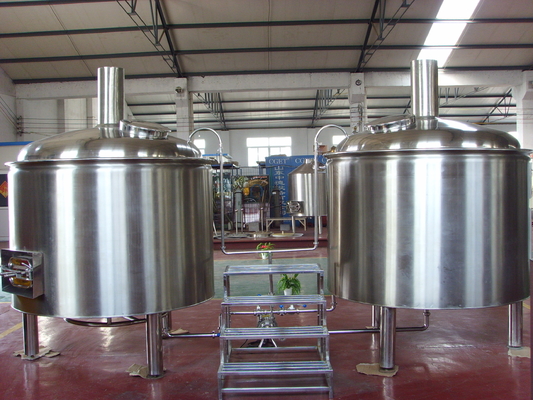 Sistemas pequenos 300L 400L da fabricação de cerveja do equipamento do Microbrewery da cevada do malte do trigo