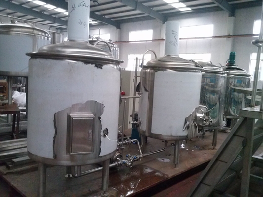 Planta de aço inoxidável da fabricação de cerveja do ofício do sistema da cervejaria do equipamento do Microbrewery do Turnkey