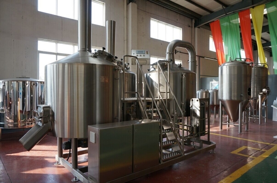 220V / fermentador cônico dos Ss do equipamento de aço inoxidável da fabricação de cerveja da casa 380V