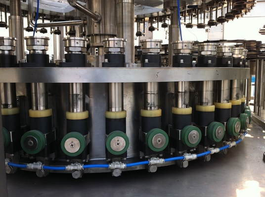 3 em 1 linha de produção máquina da cervejaria de enchimento empacotada 10000 Bph da água potável