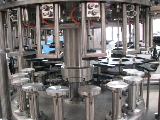Linha de produção automática bebida da cervejaria que enxágua a máquina tampando de enchimento de Monoblock
