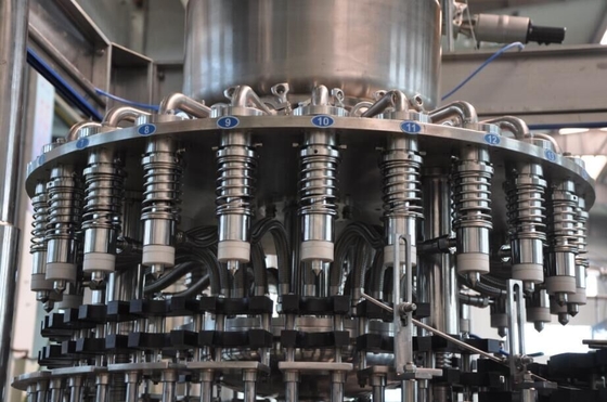 Máquina tampando de enchimento de lavagem de engarrafamento automatizada 6000 BPH do equipamento da bebida