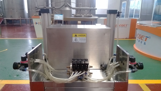 Incluir de refrescamento plástico da máquina de enchimento da cerveja de esboço do barril de aço inoxidável
