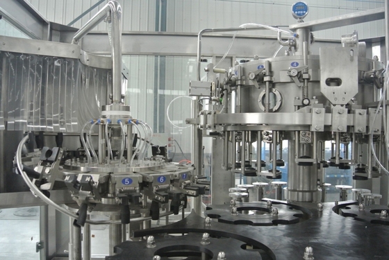 3 em 1 máquina de engarrafamento Sus304 de vidro para a bebida carbonatada cervejaria do ofício
