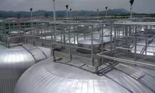 Linha fermentador cônico Jacketed da cervejaria do Turnkey do fermentador da cerveja de 120 tambores grande