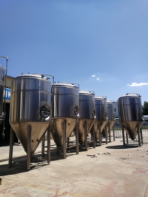 Fermentador cônico 3000L da cerveja da cerveja brilhante Jacketed vertical do tanque de fermentação