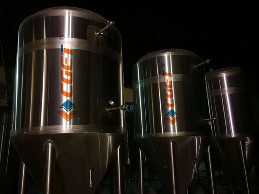 Fermentador cônico 3000L da cerveja da cerveja brilhante Jacketed vertical do tanque de fermentação