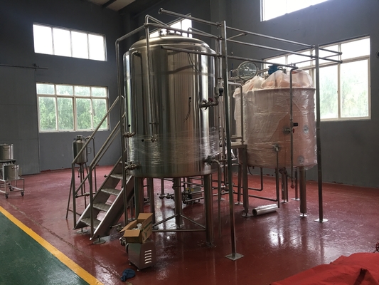 Fermentador de aço inoxidável pequeno dos tanques de fermentação do sistema 10Hl da fabricação de cerveja de cerveja da capacidade