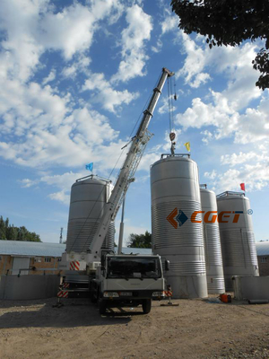 Fermentador cônico Jacketed vertical CGET100 000L da cerveja do tanque de fermentação